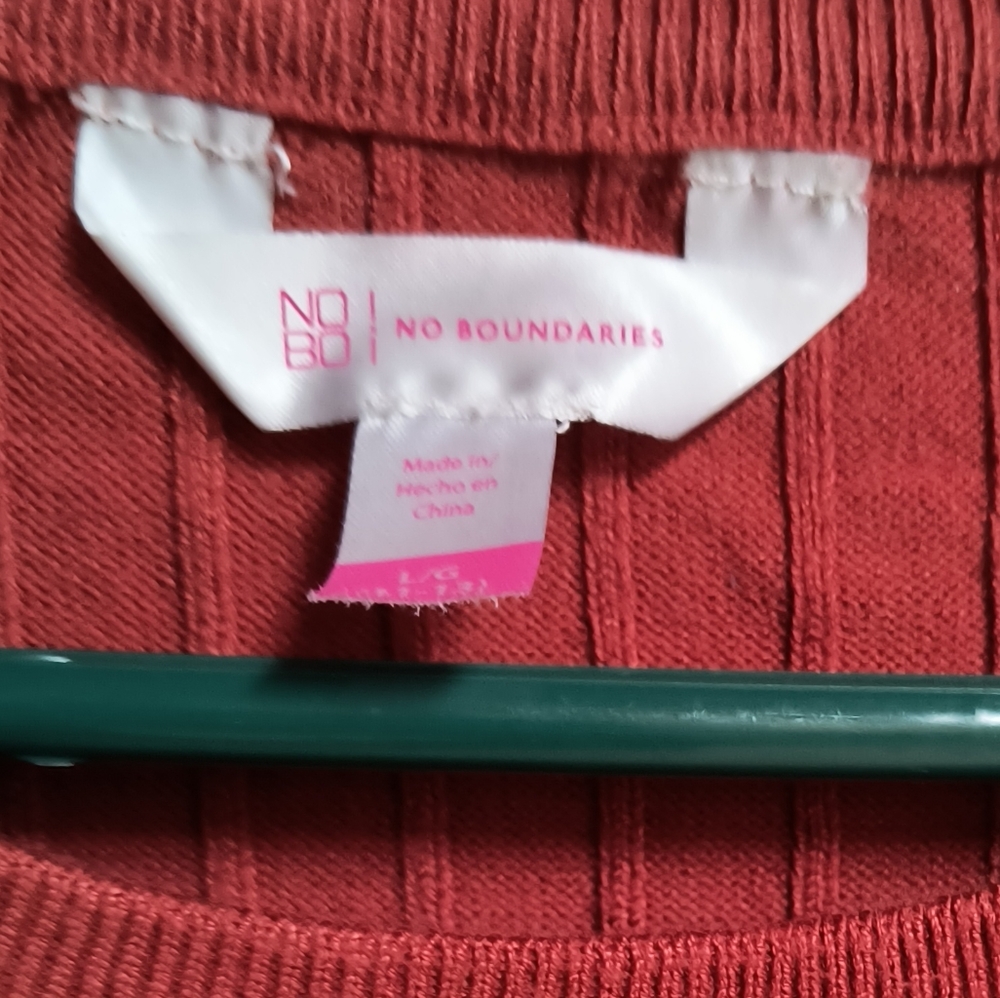 No Boundaries long sleeve shirt - Picture 2 of 2